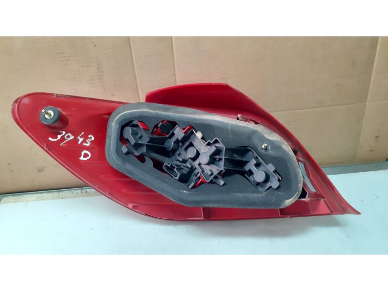 Recambio de piloto trasero derecho para peugeot 307 berlina (s2) xs referencia OEM IAM 9655767480  557674