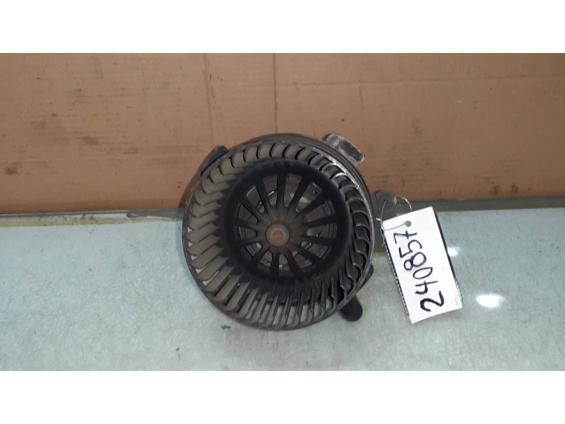 Recambio de ventilador calefaccion para peugeot 307 berlina (s2) xs referencia OEM IAM H1520 B9506 PF2A1