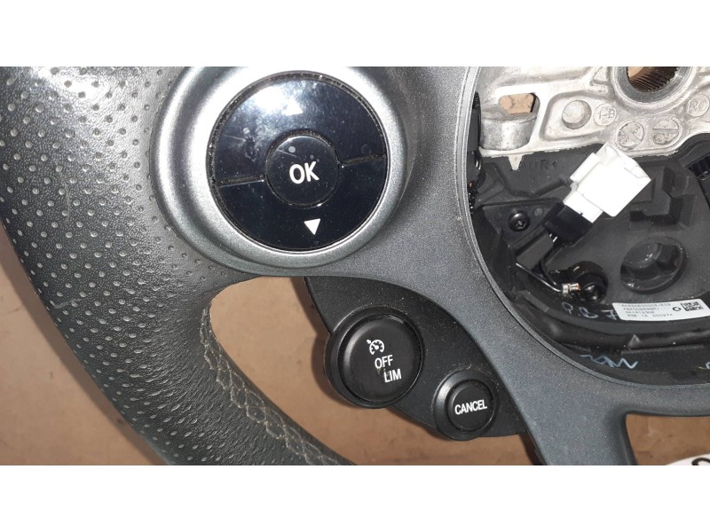 Recambio de volante para smart fortwo coupe basis (52kw) (453.342) referencia OEM IAM A4534600003 484009699R PIEL