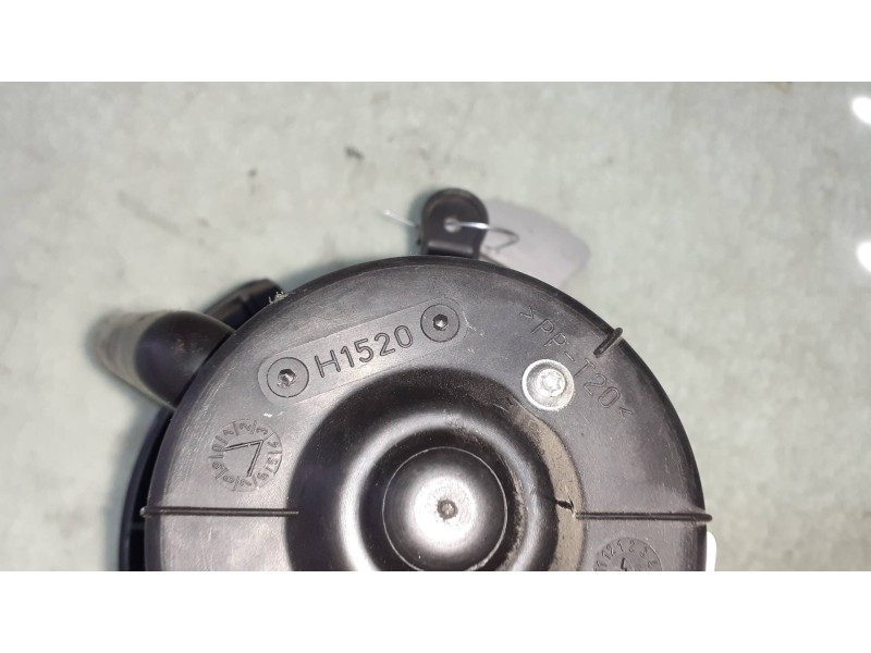 Recambio de ventilador calefaccion para peugeot 307 berlina (s2) xs referencia OEM IAM H1520 B9506 PF2A1