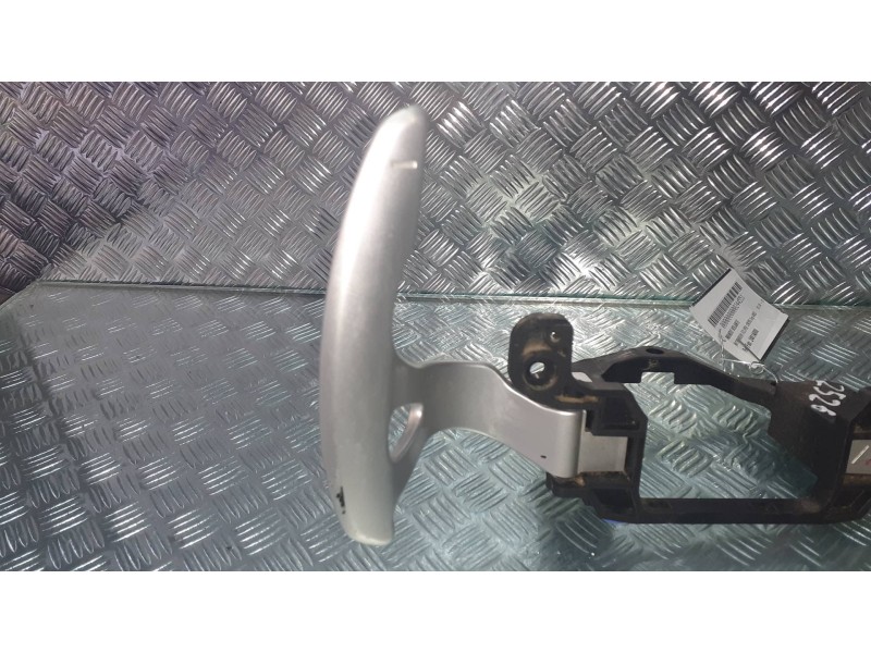 Recambio de mando volante para mitsubishi eclipse cross top 4wd referencia OEM IAM 2401A008 C68269 RADIO