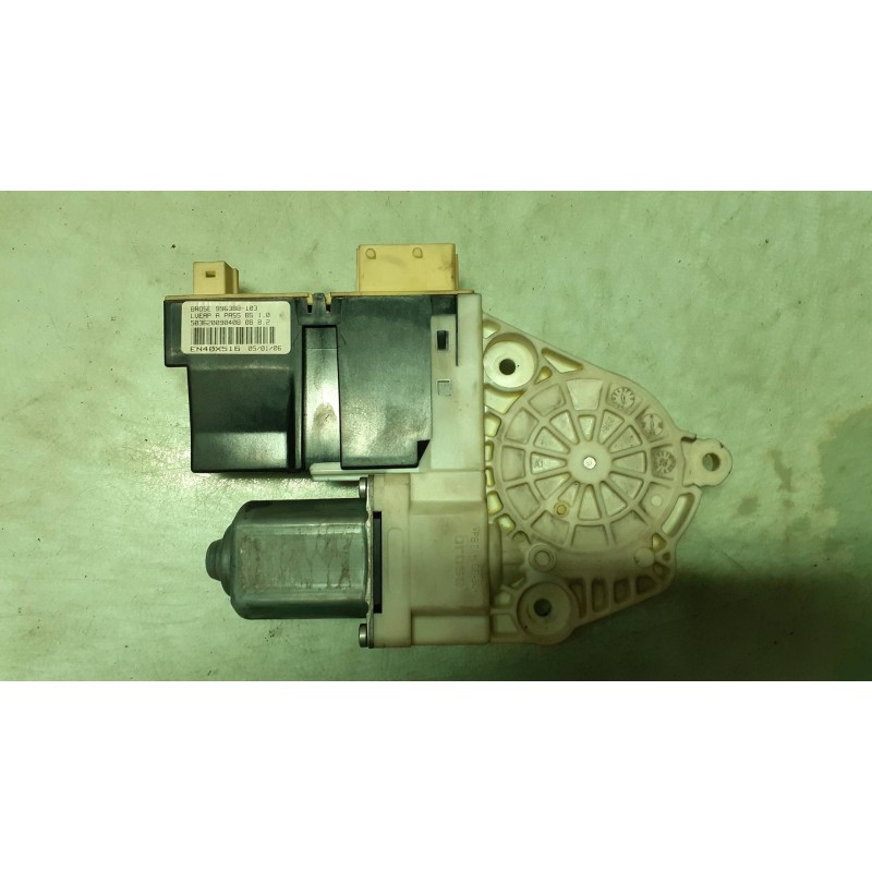 Recambio de motor elevalunas delantero derecho para peugeot 307 berlina (s2) xs referencia OEM IAM 996388103 997831101 774600470