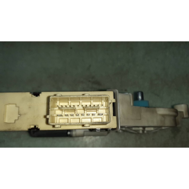 Recambio de motor elevalunas delantero derecho para peugeot 307 berlina (s2) xs referencia OEM IAM 996388103 997831101 774600470