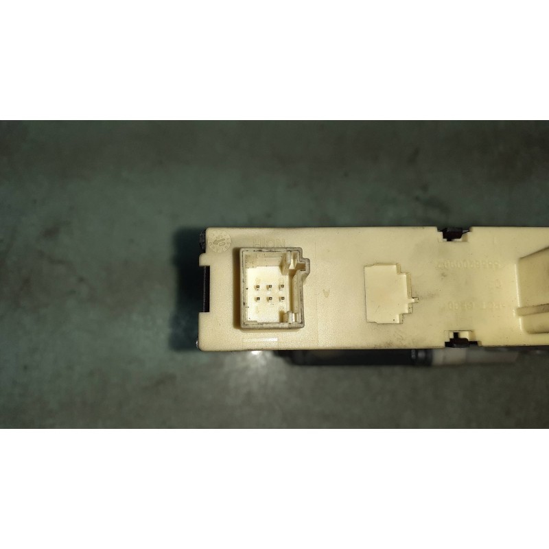 Recambio de motor elevalunas delantero derecho para peugeot 307 berlina (s2) xs referencia OEM IAM 996388103 997831101 774600470