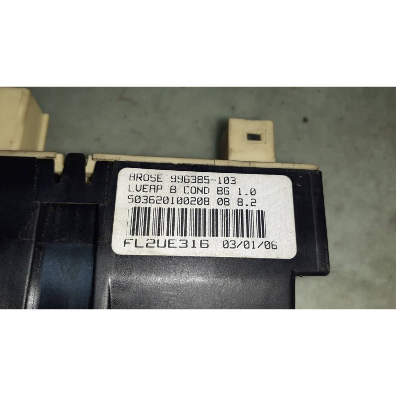 Recambio de motor elevalunas delantero izquierdo para peugeot 307 berlina (s2) xs referencia OEM IAM 996385103 997832101 7746004