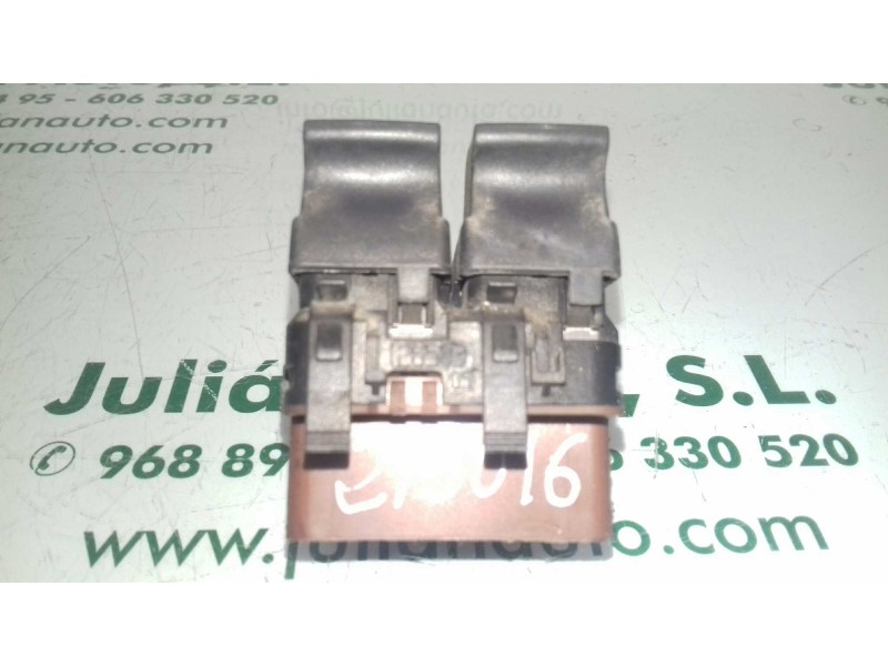 Recambio de mando elevalunas delantero izquierdo para renault scenic ii confort authentique referencia OEM IAM 315050A  MARRON