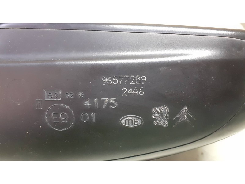 Recambio de retrovisor derecho para peugeot 307 berlina (s2) xs referencia OEM IAM 96577209  ELECTRICO
