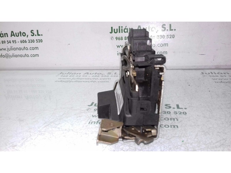 Recambio de cerradura puerta delantera izquierda para audi a8 (d2) referencia OEM IAM 8D1837015A  5 PINES