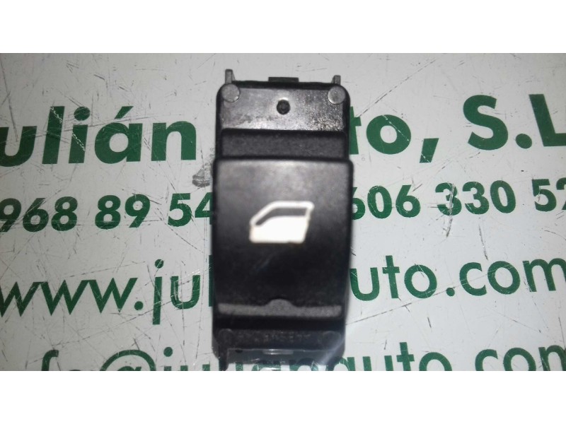 Recambio de mando elevalunas delantero derecho para citroen c3 pure tech referencia OEM IAM 96762292ZD  