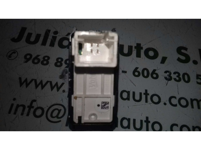 Recambio de mando elevalunas delantero derecho para citroen c3 pure tech referencia OEM IAM 96762292ZD  