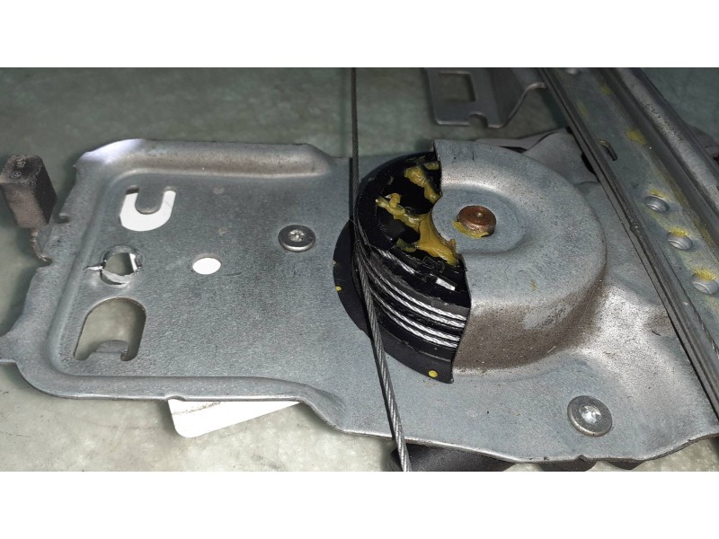 Recambio de elevalunas trasero derecho para peugeot 307 berlina (s2) xs referencia OEM IAM 115280 400584V ELECTRICO