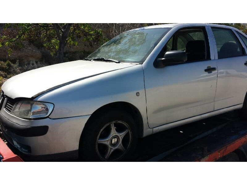 seat cordoba berlina (6k2) del año 2002