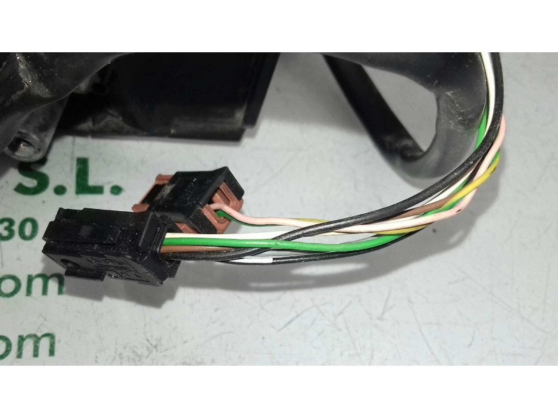 Recambio de retrovisor derecho para peugeot 307 break / sw (s1) sw referencia OEM IAM PP916070  ELECTRICO