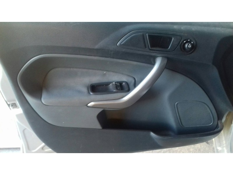 ford fiesta (cb1) del año 2010