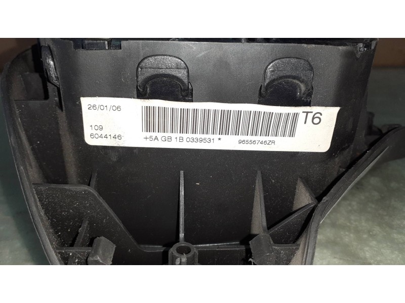 Recambio de airbag delantero izquierdo para peugeot 307 berlina (s2) xs referencia OEM IAM 96556746 96556746ZR 6044146