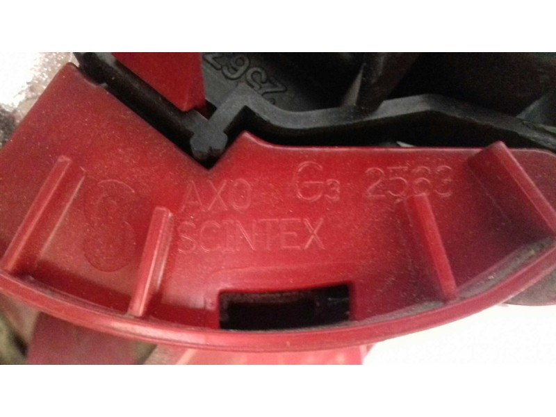 Recambio de piloto trasero izquierdo para peugeot 206 berlina look referencia OEM IAM   5 PINES