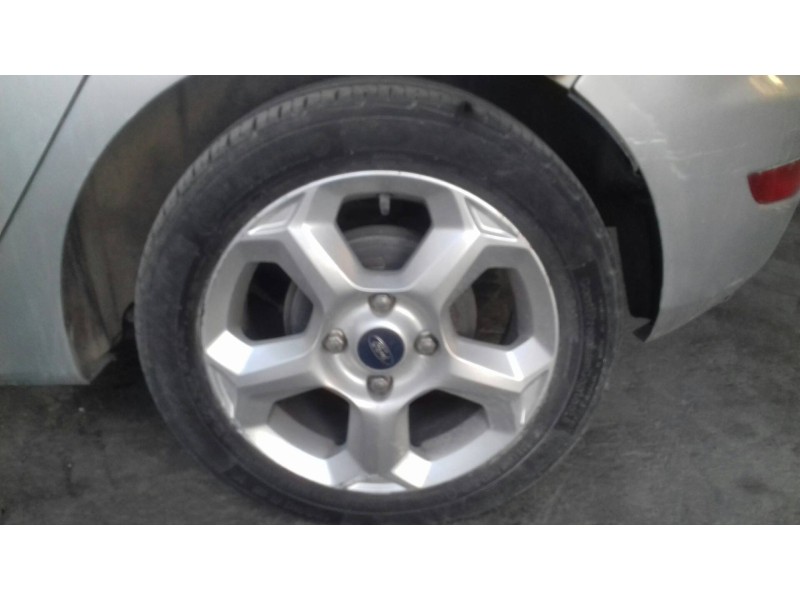 ford fiesta (cb1) del año 2010