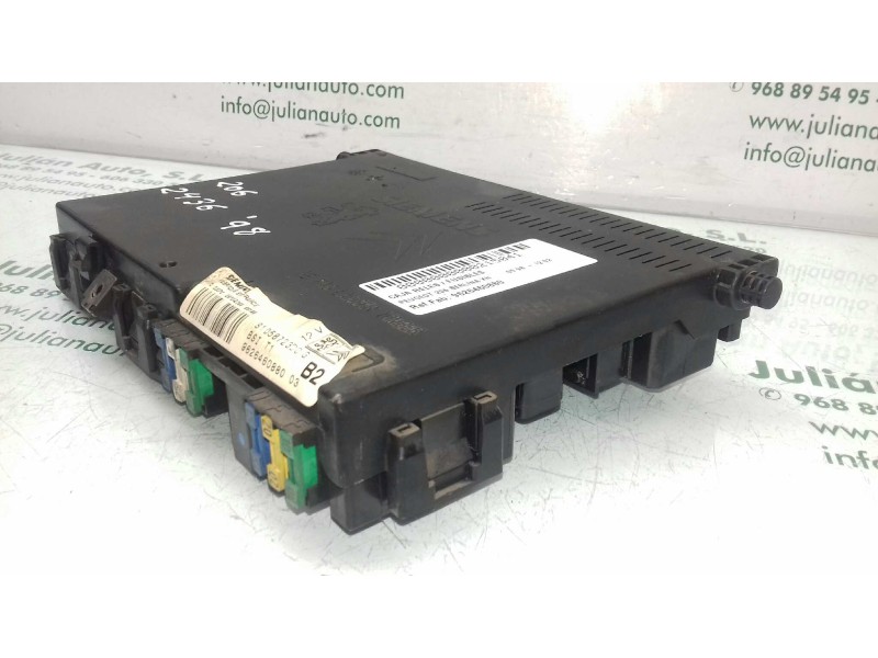 Recambio de caja reles / fusibles para peugeot 206 berlina xn referencia OEM IAM 9626460880 BSI B2 SIEMENS