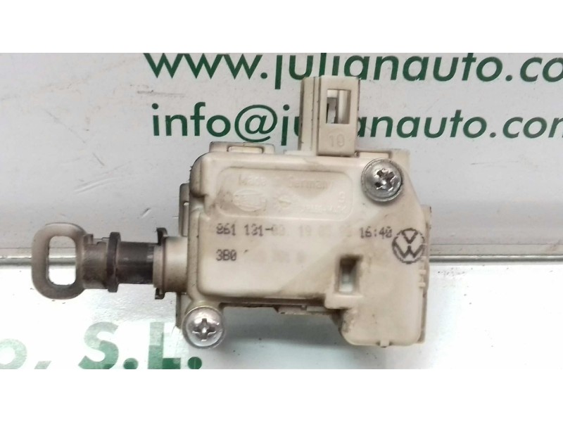 Recambio de motor cierre centralizado porton para seat toledo (1m2) select referencia OEM IAM 3B0959781B 86113103 