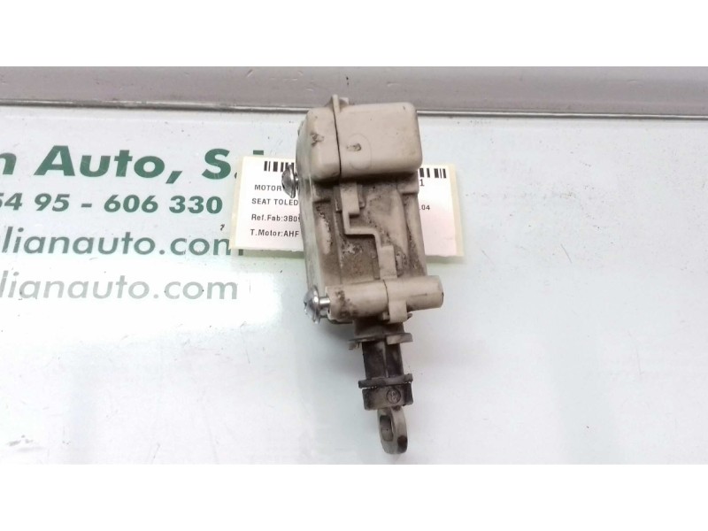 Recambio de motor cierre centralizado porton para seat toledo (1m2) select referencia OEM IAM 3B0959781B 86113103 