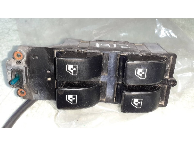 Recambio de mando elevalunas delantero izquierdo para tata safari 2.9d referencia OEM IAM   