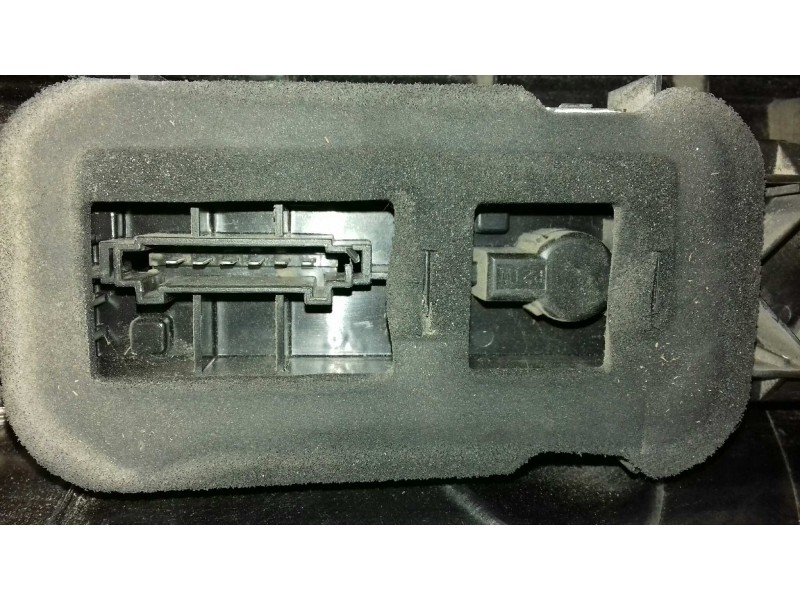 Recambio de piloto trasero izquierdo para volkswagen crafter caja cerrada caja cerrada 35 referencia OEM IAM 3915389999 VALEO 08