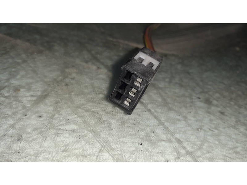 Recambio de retrovisor derecho para toyota yaris (ksp9/scp9/nlp9) básico referencia OEM IAM 010673 80693 ELECTRICO