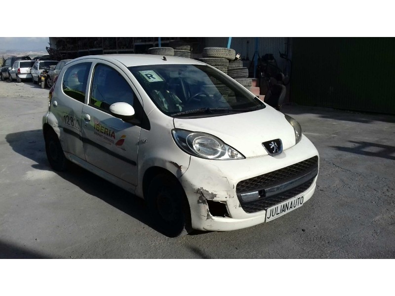 peugeot 107 del año 2010