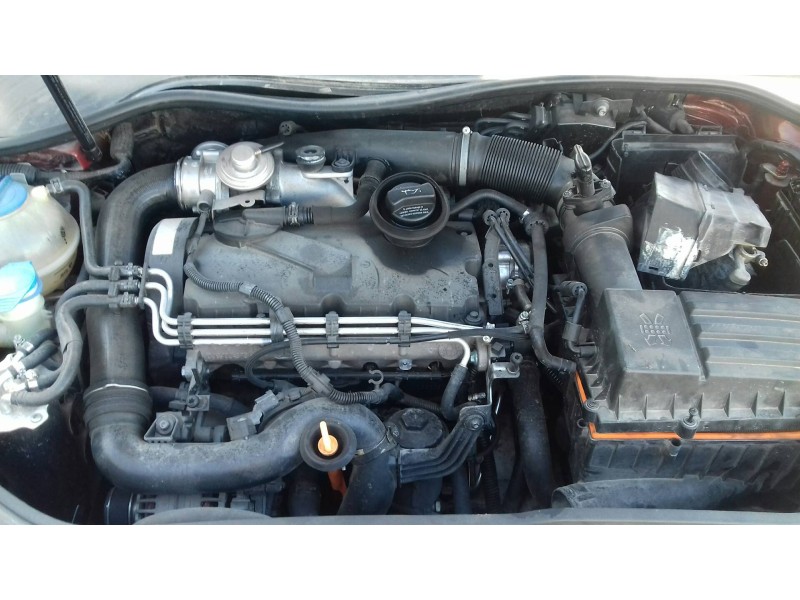 volkswagen golf v berlina (1k1) del año 2004