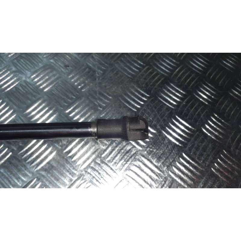 Recambio de amortiguadores maletero / porton para mitsubishi eclipse cross top 4wd referencia OEM IAM 18F26C1  1R