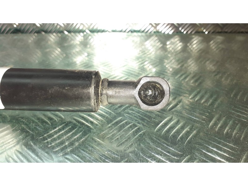 Recambio de amortiguadores maletero / porton para mitsubishi eclipse cross top 4wd referencia OEM IAM 18F27C1  1L