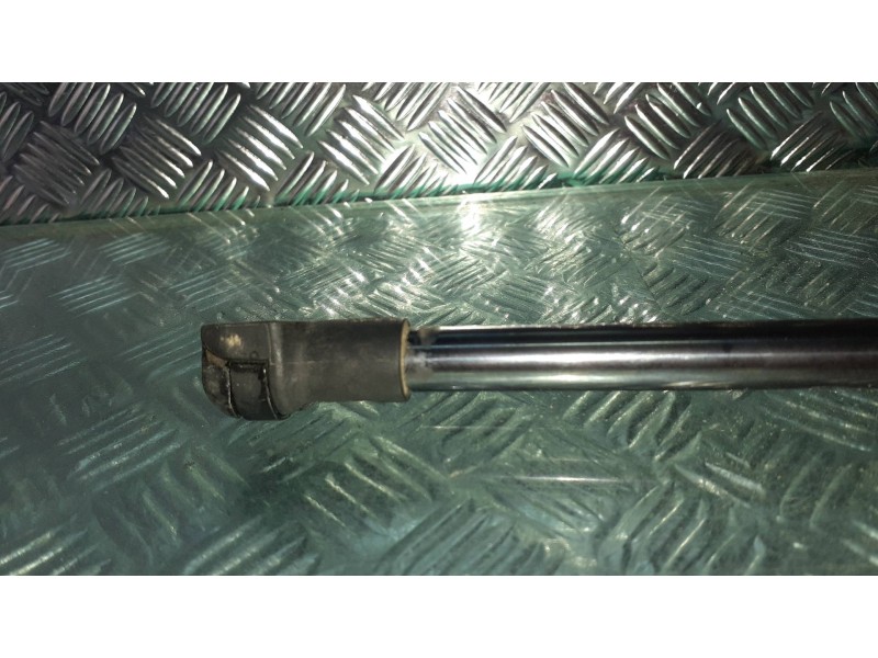 Recambio de amortiguadores maletero / porton para mitsubishi eclipse cross top 4wd referencia OEM IAM 18F27C1  1L