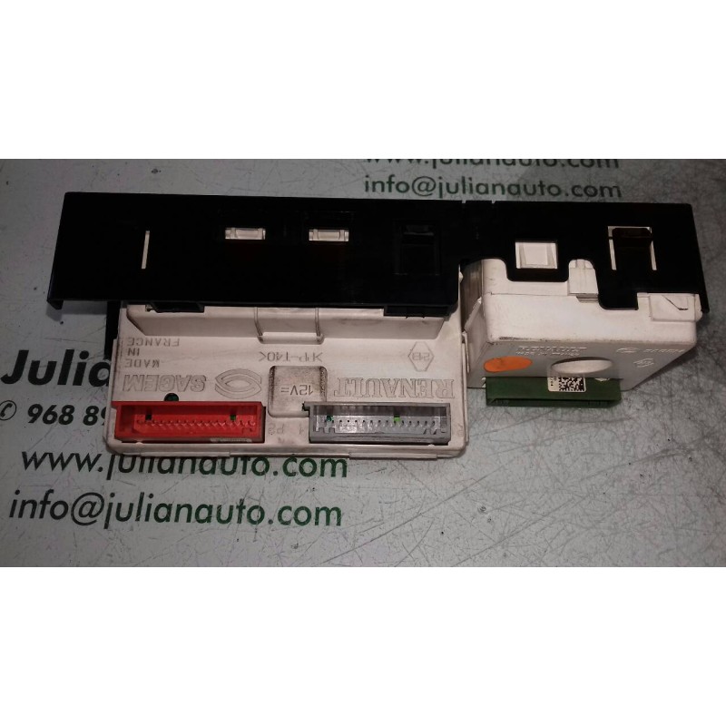 Recambio de pantalla multifuncion para renault laguna ii (bg0) authentique referencia OEM IAM 8200361582B 216764199B SAGEM