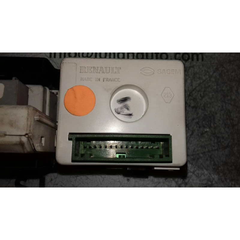 Recambio de pantalla multifuncion para renault laguna ii (bg0) authentique referencia OEM IAM 8200361582B 216764199B SAGEM