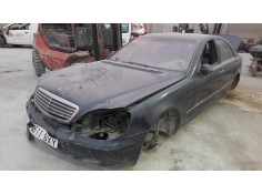 mercedes-benz clase s (w220) berlina del año 2002 2