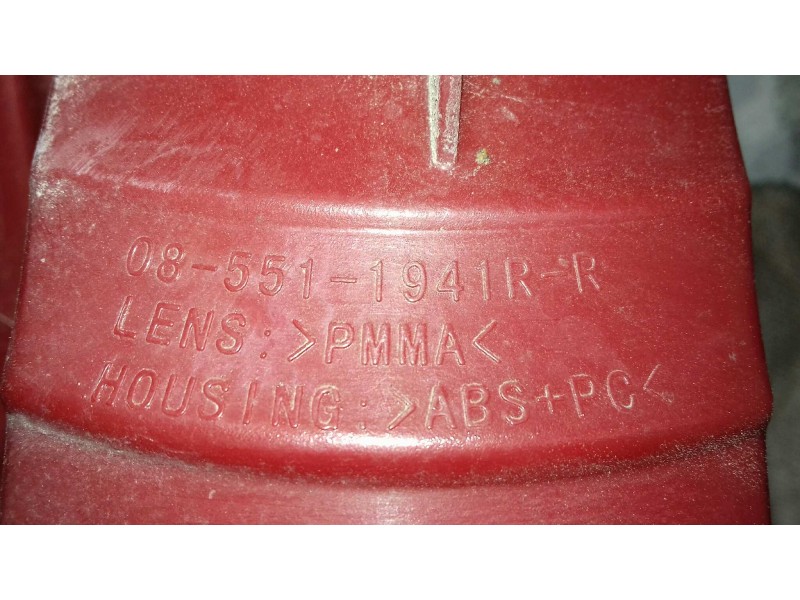 Recambio de piloto trasero derecho para renault clio ii fase ii (b/cb0) authentique referencia OEM IAM 085511941R  