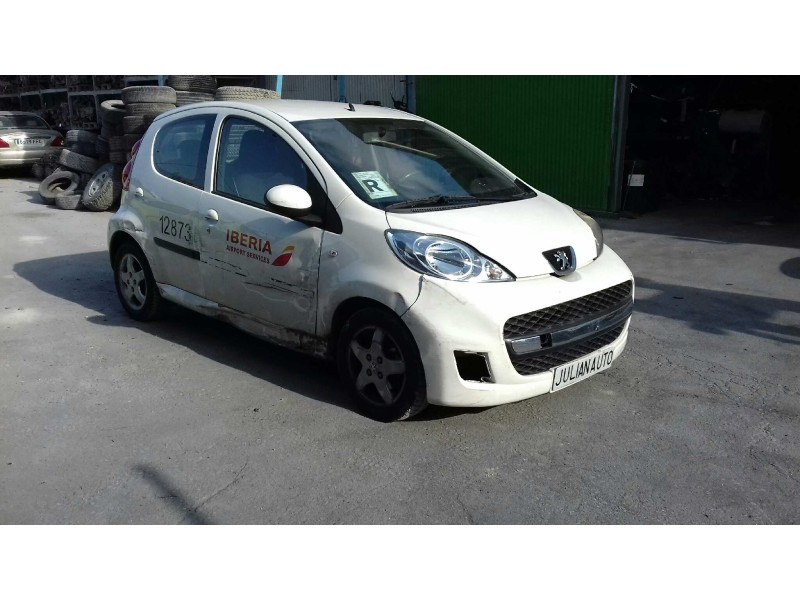 peugeot 107 del año 2010