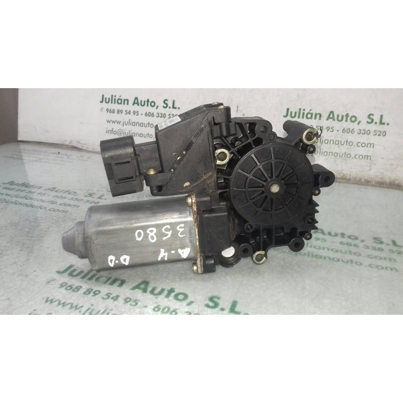 Recambio de motor elevalunas delantero derecho para audi a4 berlina (b5) 1.9 tdi referencia OEM IAM 113846101  