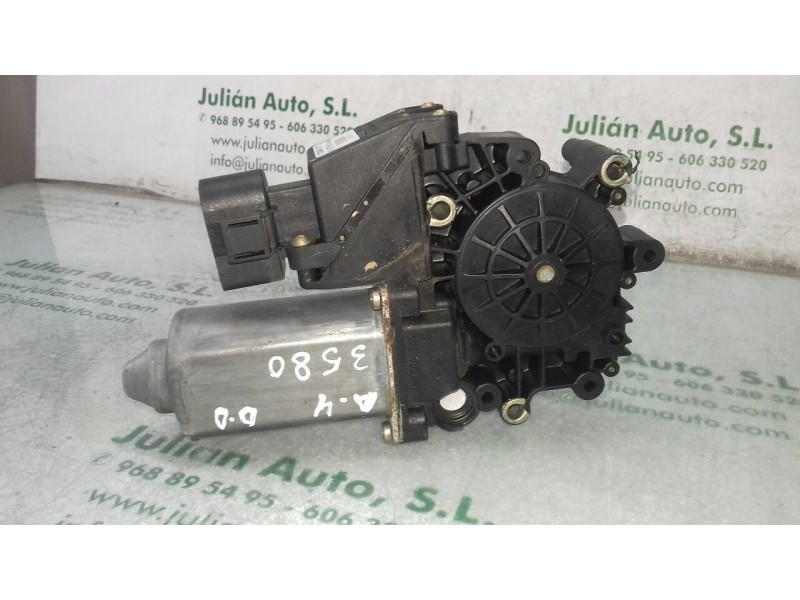 Recambio de motor elevalunas delantero derecho para audi a4 berlina (b5) 1.9 tdi referencia OEM IAM 113846101  