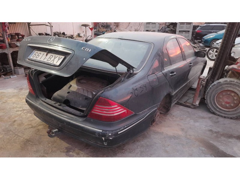mercedes-benz clase s (w220) berlina del año 2002