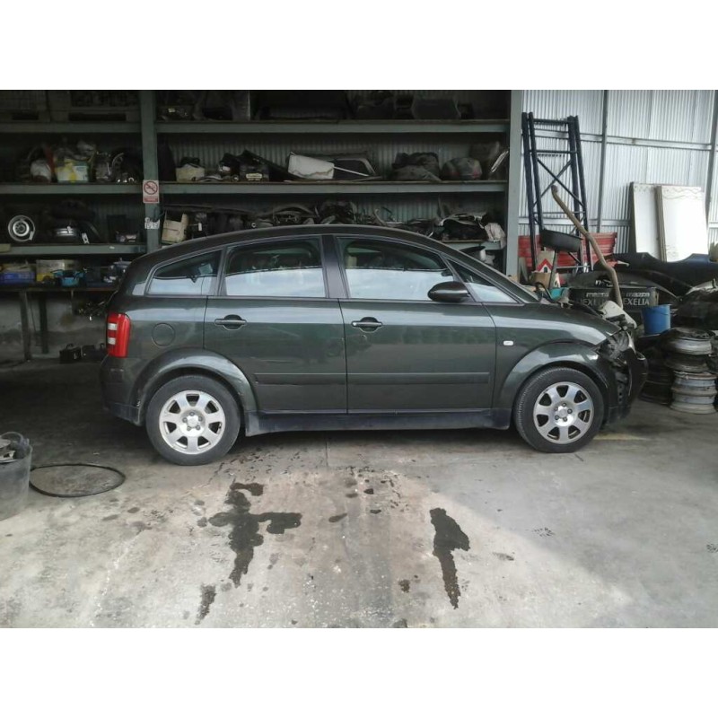 audi a2 (8z) del año 2002