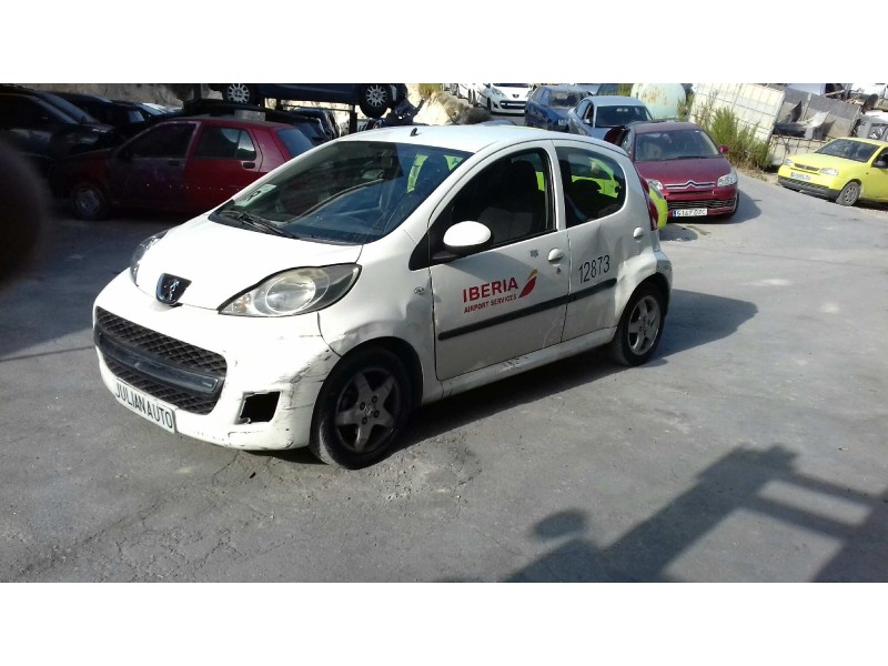 peugeot 107 del año 2010