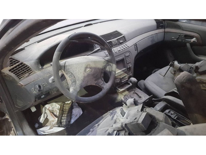 mercedes-benz clase s (w220) berlina del año 2002