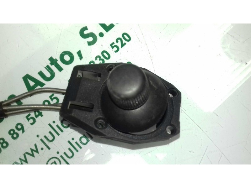 Recambio de retrovisor izquierdo para seat cordoba berlina (6l2) stella referencia OEM IAM W06L1857501  MANUAL