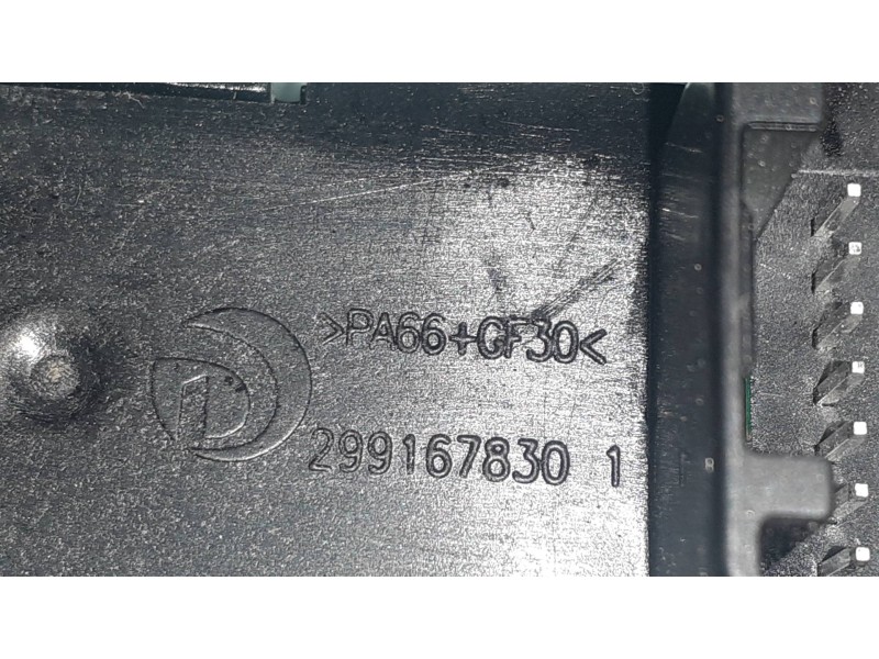 Recambio de warning para mitsubishi eclipse cross top 4wd referencia OEM IAM 8002C230  CONECTOR 14 PINES