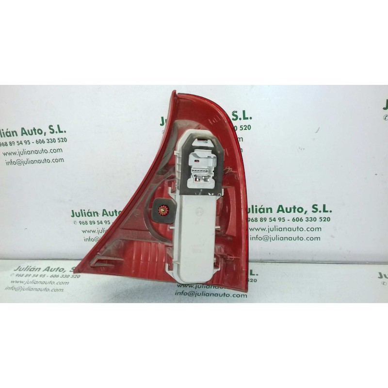 Recambio de piloto trasero izquierdo para renault clio ii fase ii (b/cb0) authentique referencia OEM IAM 8200071413  