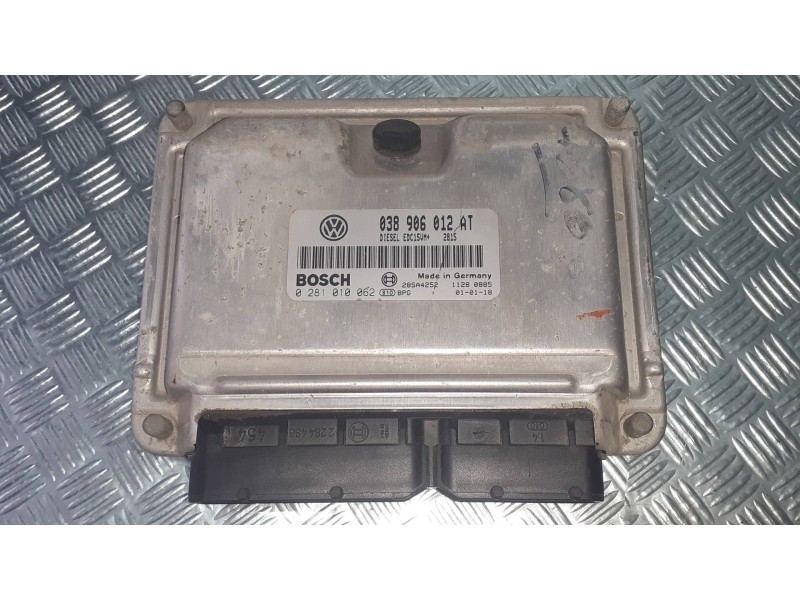 Recambio de centralita motor uce para seat leon (1m1) signo referencia OEM IAM 038906012AT 0281010062 BOSCH