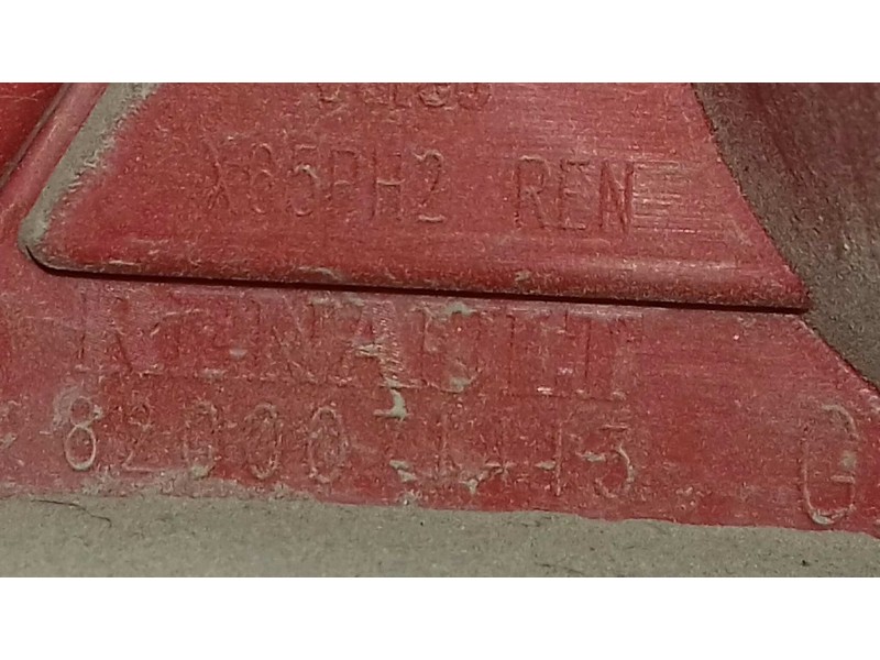 Recambio de piloto trasero izquierdo para renault clio ii fase ii (b/cb0) authentique referencia OEM IAM 8200071413  