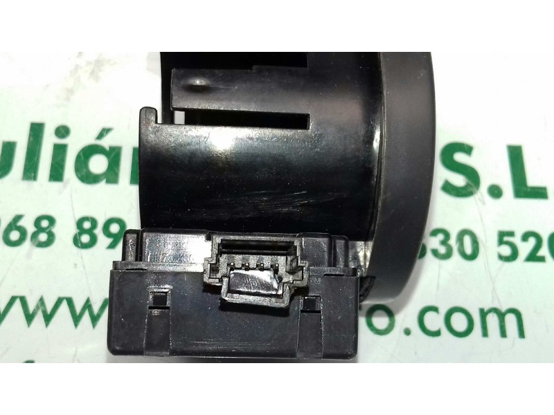 Recambio de centralita motor uce para dacia sandero stepway referencia OEM IAM 8201002106 8201023847 KIT - DELPHI