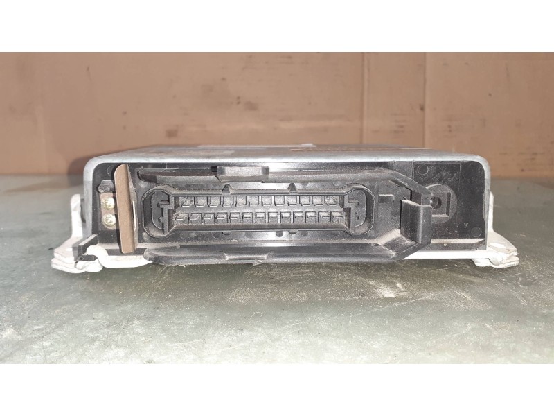 Recambio de centralita motor uce para bmw serie 5 berlina (e34) 525td referencia OEM IAM 22439165C6 0281001122 BOSCH